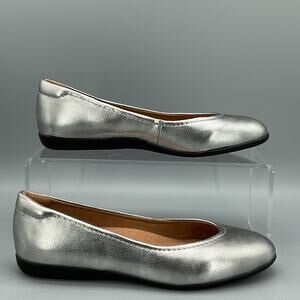 NEW Naturalizer Women’s Vivienne Ballet Flats Pewter Size 6M